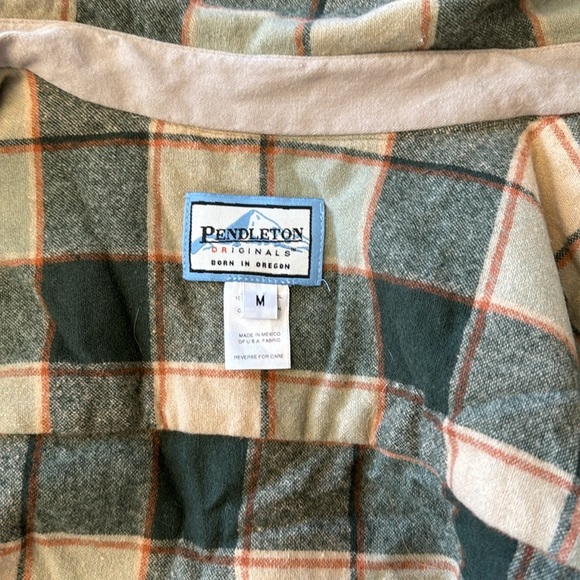 Pendleton Plaid 100%Virgin Wool Button Down‎ - Picture 5 of 12